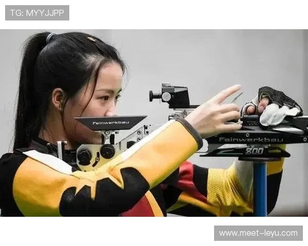 杨倩比赛外的生活像换了个人，说好的射手冷静范呢？