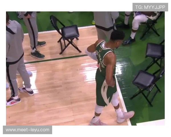 米切尔比上季更靠挡拆突破解内线防守，效率提升