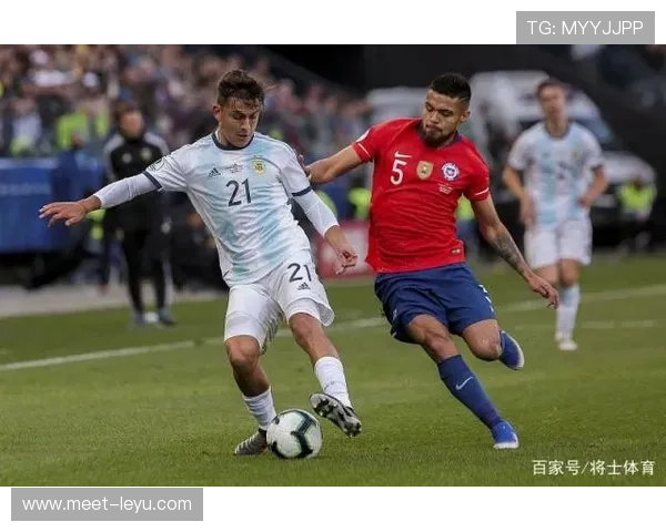 不同情况下越位判定为何存在巨大争议？裁判和VAR如何权衡标准？