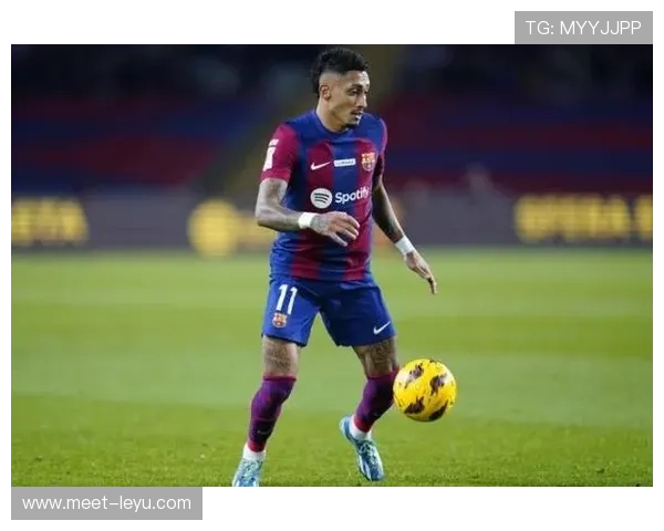 拉菲尼亚与安东尼：巴西边锋战术角色及体系适配性对比