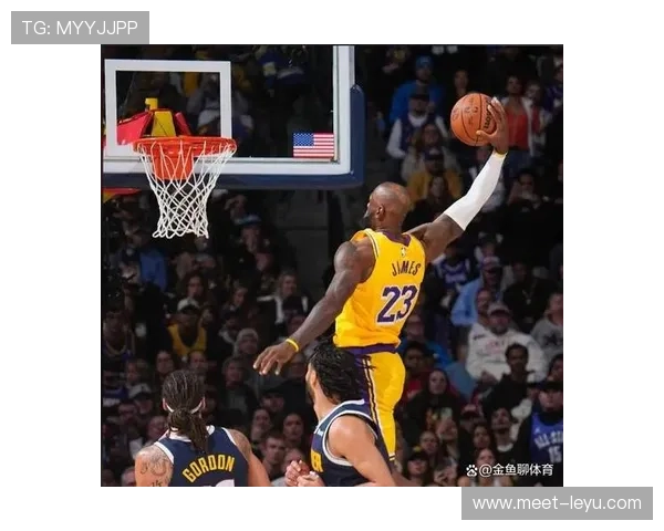 戴维斯挡拆吸引防守助力湖人内线得分效率提升